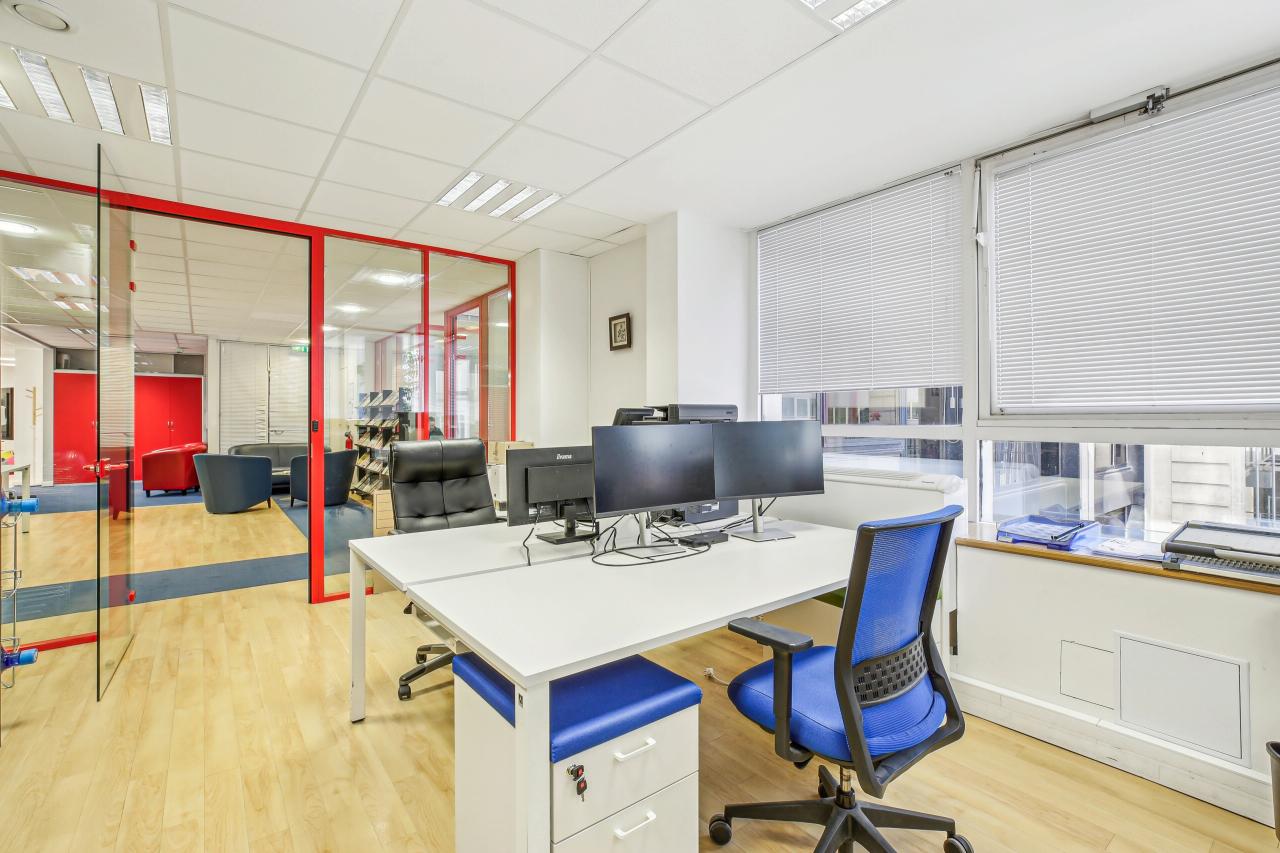 Bureau Paris 393m² Location bureau Paris OLBUR2531049 9
